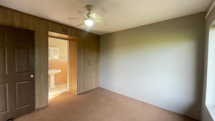 4 Bedroom Property for Sale in Blue Bend Eastern Cape